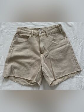 DISSH Denim Beige Cutoff Shorts Size 8 High Rise Raw Hem